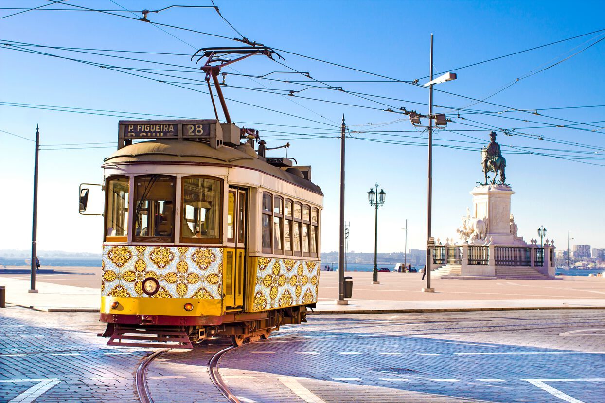 Busrundreise Lissabon & Highlights im Herzen Portugals