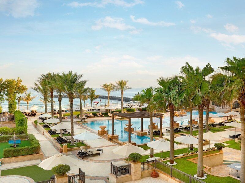 The Ajman Saray A Luxury Collection Resort- 10 = 7 - Upgrade auf All Inclusive