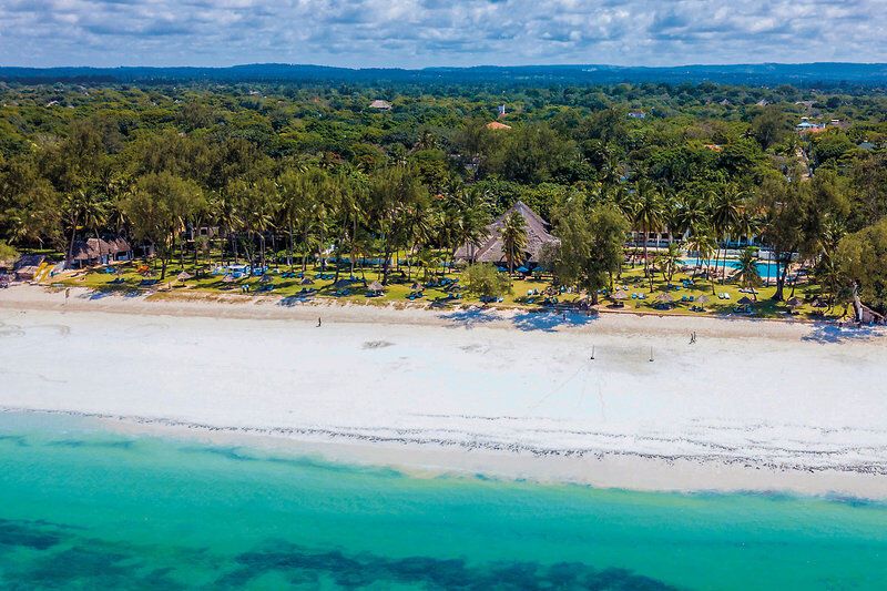 Diani Sea Lodge - HolidayCheck Award 2025 - 2 Wochen reisen, nur 1 zahlen
