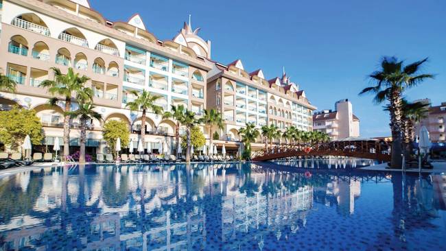 Traumstrand und Tagesausflug nach Istanbul